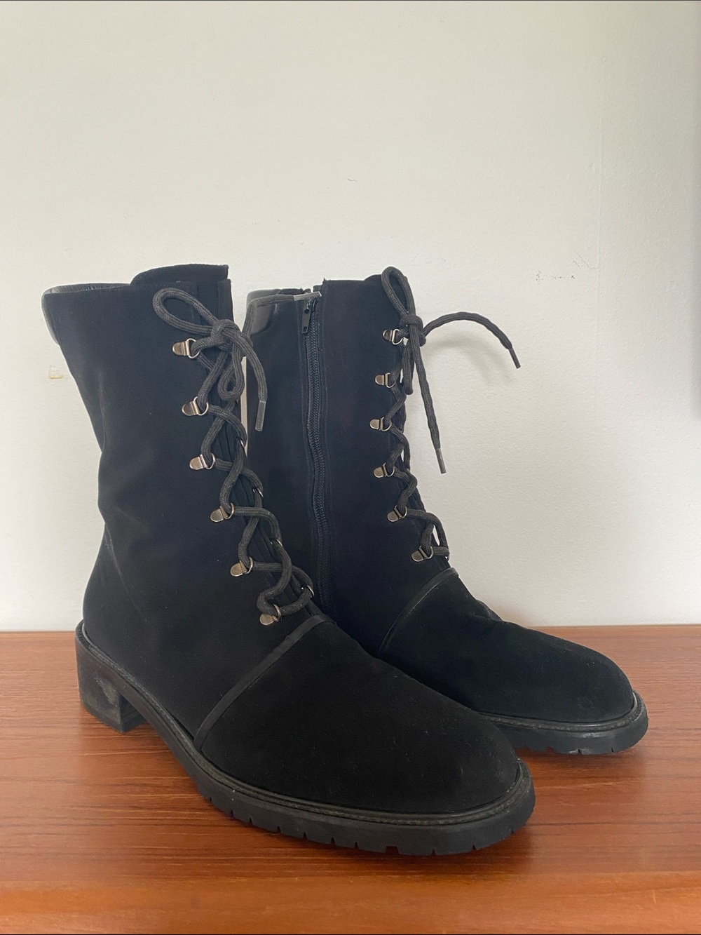 Stuart Weitzman Lace Up Black Boots size 10.5